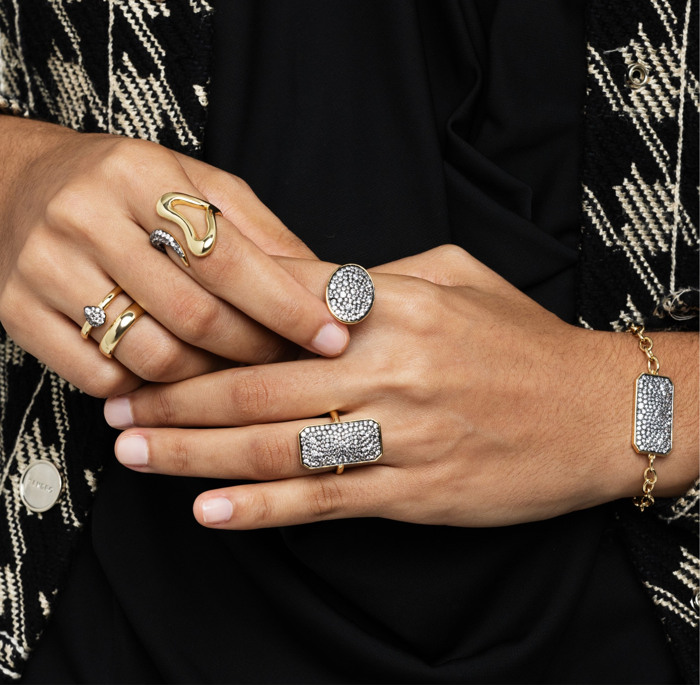 Oval Pave Ring - Josefina Jewels