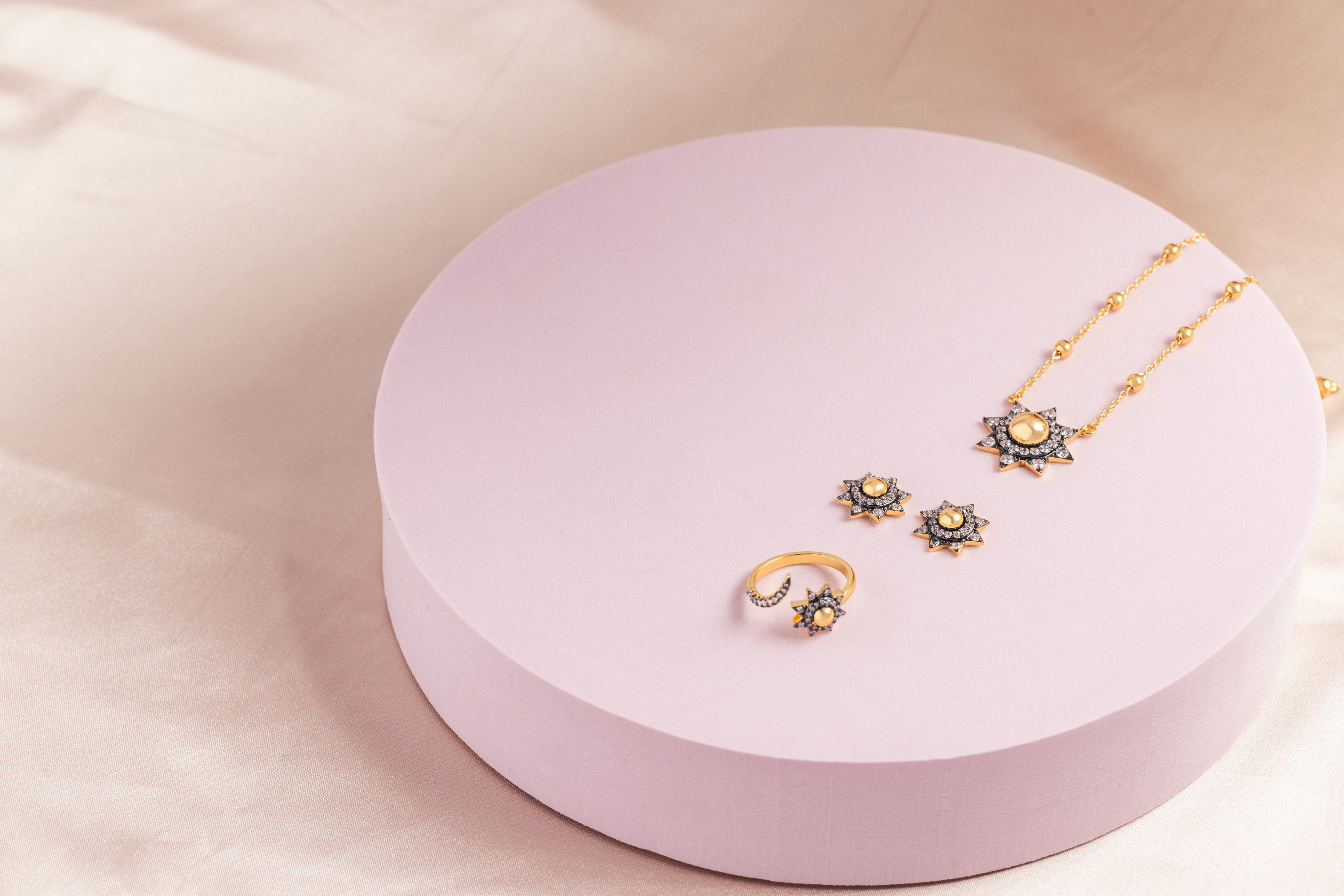 Sunny Sparkle Stud Earrings - Josefina Jewels