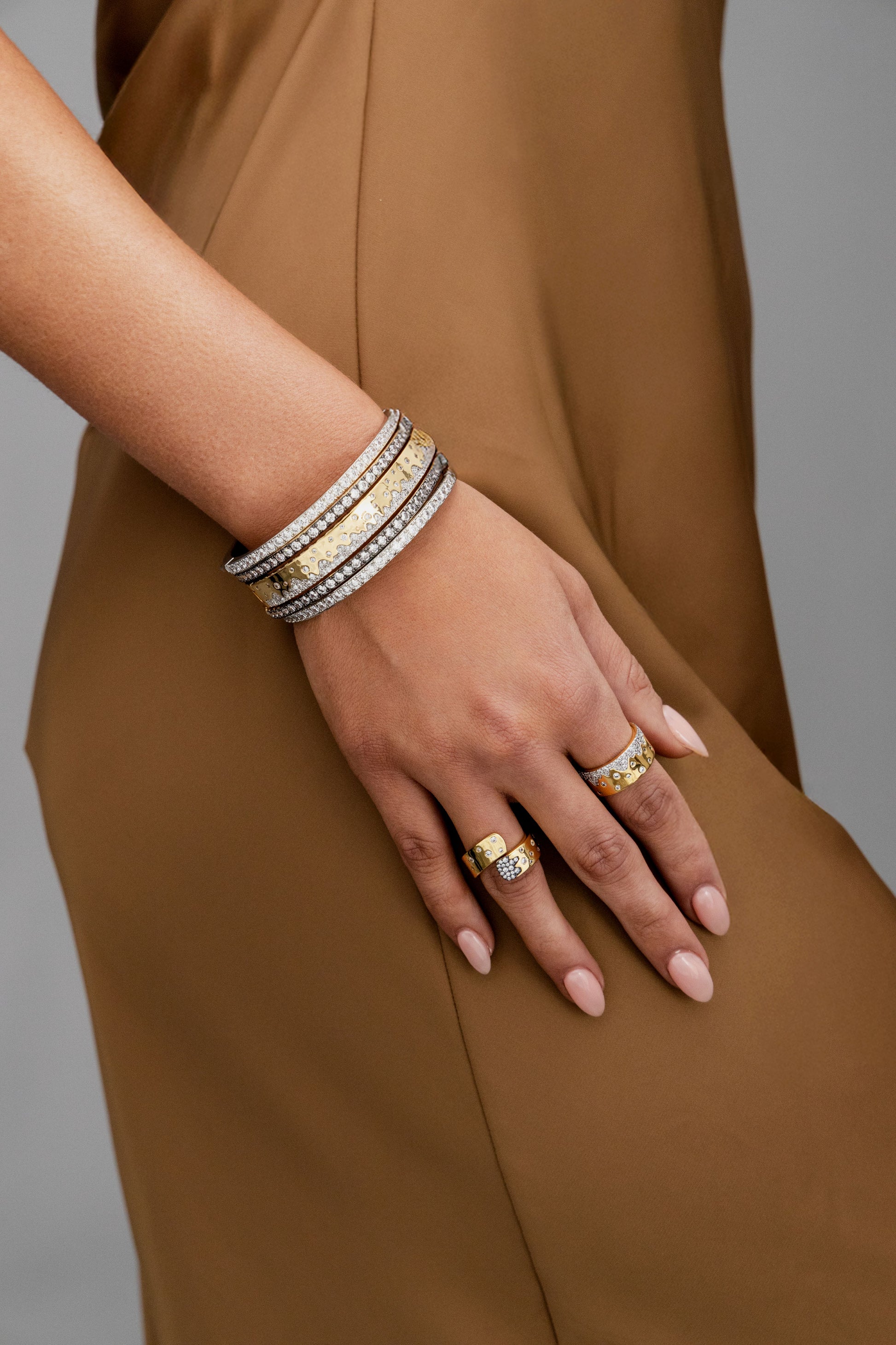 Swirl Scattered Pave Ring - Josefina Jewels